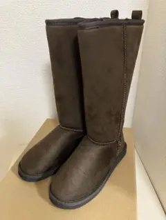 Item thumbnail for item 67358426-eb74-4b02-8588-aae0b2d41641