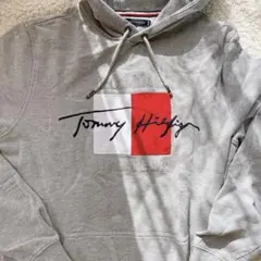 TOMMY HILFIGER パーカー