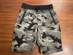 美品　GAP KIDS 迷彩柄ハーフパンツ Sサイズ　120