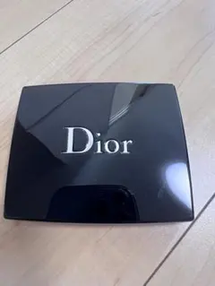 Dior サンククルールクチュール アイシャドウ