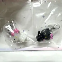 ハローキティ　めじるしアクセサリー　小悪魔　チャーミーキティ　ガチャガチャ　2種
