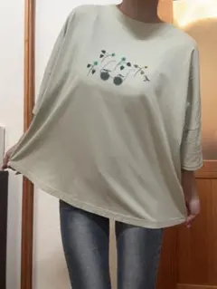 SUPER HAKKA オーバーサイズTシャツ サングラス　花、鳥の刺繍のサムネイル