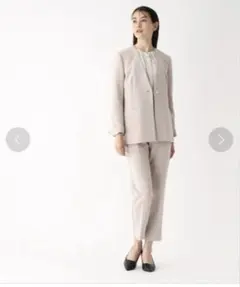 OPAQUE.CLIP パールボタン ノーカラー パンツスーツＭ薄ベージュ美品