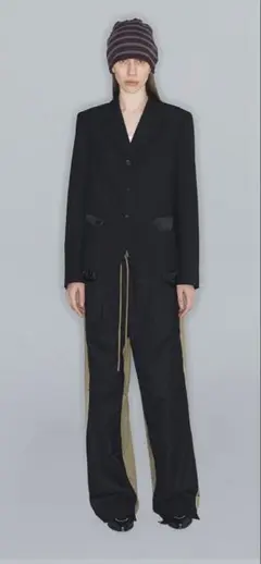 期間限定でお値下げ中)OPEN YY レッド ショートパンツ - メルカリ