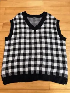 大きいサイズ チェック柄 Vネックニットベスト