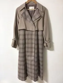 ノエラチェック柄 ダブルトレンチコート 美品のサムネイル