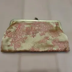 和風デザインのクラッチバッグ