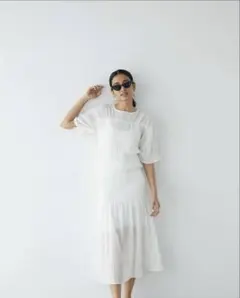 【新品未使用】シャーリング ワンピース