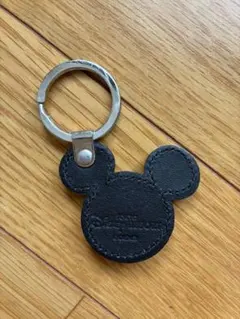 ディズニー ミッキーマウス キーホルダー ブラック