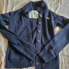 Abercrombie&Fitchネイビー ボタン付きフリース