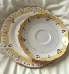 Noritake ノリタケ トゥルーラブ　ベリー皿　 4枚セット Noritake ノリタケ トゥルーラブ ベリー皿 4枚セット - メルカリ