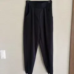 ネイビー ウエストゴム スラックス　クロップドパンツ　紺