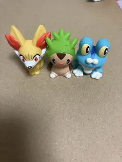 ポケモン フィギュア ソフビ シェイミ 2つ - メルカリ