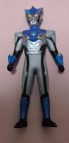 ウルトラマンロッソ　アクア　ソフビ