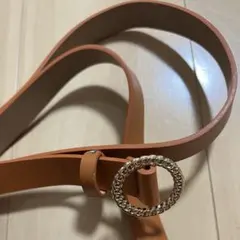 茶色ベルト 金属バックル