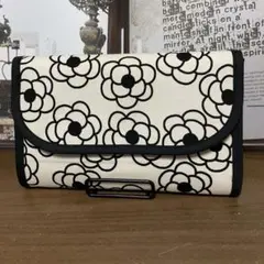 ホワイト花柄❤️母子手帳ケース❤️通帳ケース❤️お薬手帳ケース❤️ハンドメイド