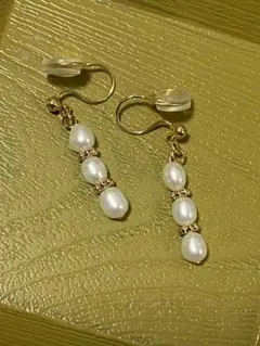 パール ゴールド ドロップ型イヤリング