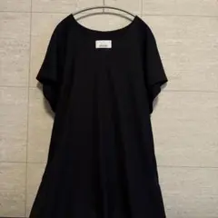 MY___ (マイ) Vネック　ワンピースのサムネイル