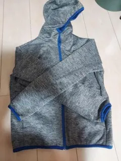 フード付きアウター