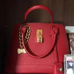 サマンサタバサ バッグ レッド レディアゼル