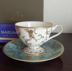 新品未使用 NARUMI 希少ティーカップソーサー ボーンチャイナ