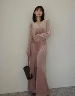 ‼️最終値下げ‼️美品 anuans ベロアカットオールインワン　Sサイズ