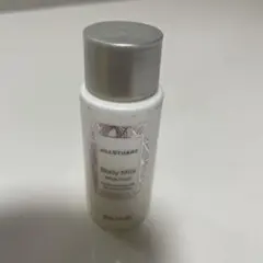 JILLSTUART ボディミルク ホワイトフローラルのサムネイル