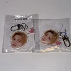 treasure ドヨン 喜怒哀楽 顔アクキー