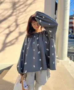 2026年最新】ロージーモンスター スウェットの人気アイテム - メルカリ