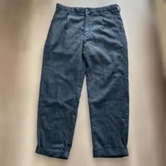 グレー スラックス