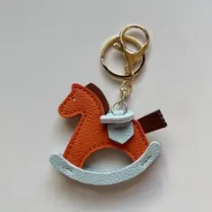 クロエ Chloe 馬のチャーム キーホルダー - メルカリ
