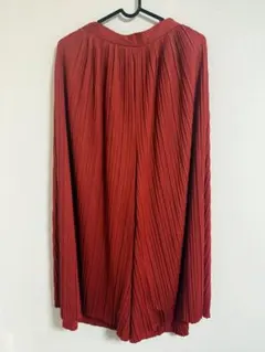 赤 プリーツ ガウチョパンツ