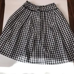 LODISPOTチェックスカート