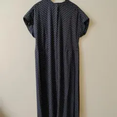 ア・デイ・イン・ザ・ライフ ブラック白ドット半袖ワンピース