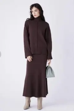 (美品) ミラオーウェン　ハイネックニットナロースカートセットアップ