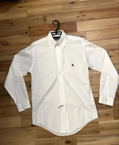 ブルックスブラザーズホワイトドレスシャツ 長袖 刺繍ロゴ付き　サイズs