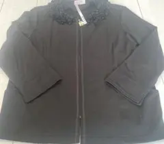 ブラックビーズ装飾カーディガン