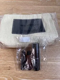 shu uemura ノベルティーポーチ&クレンジングオイル等サンプル