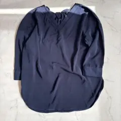 【未使用品】ショコラフィネローブ　バックリボンブラウス　【Ｆ】ネイビー　Ｖネック