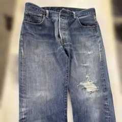 Levi's ダメージ加工 ストレートデニム