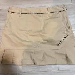 DESCENTE ゴルフ用ベージュプリーツスカート 40サイズ