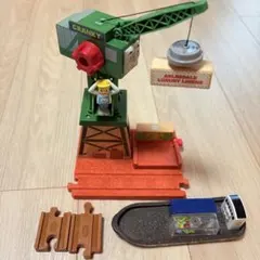 木製　機関車トーマス　クランキー　クレーンと貨物船セット