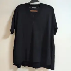 theory luxe 黒 Vネック 半袖トップスのサムネイル