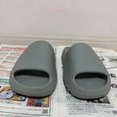 2025年最新】adidas YEEZY SLIDEの人気アイテム - メルカリ