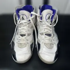 JORDAN Jumpman Two Trey