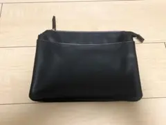 黒色　クラッチバック