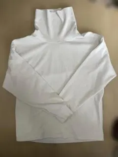 ホワイトリブタートルネック長袖　春服