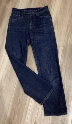 UNIQLO ユニクロ　ストレート　デニム　ジーンズ　パンツ　56センチ 22