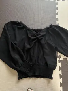 axes femme黒 トップス バルーンスリーブ