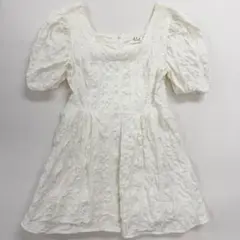 Ala 半袖ミニワンピース アイボリー寄り パフスリーブ